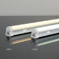 Світильник лінійний LED NEOMAX 8W 220V T5 60см з вимикачем на корпусі - 1